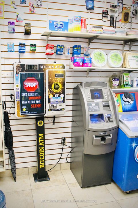 Photo 10 at 4119 Bathurst Street, Westgate, Toronto