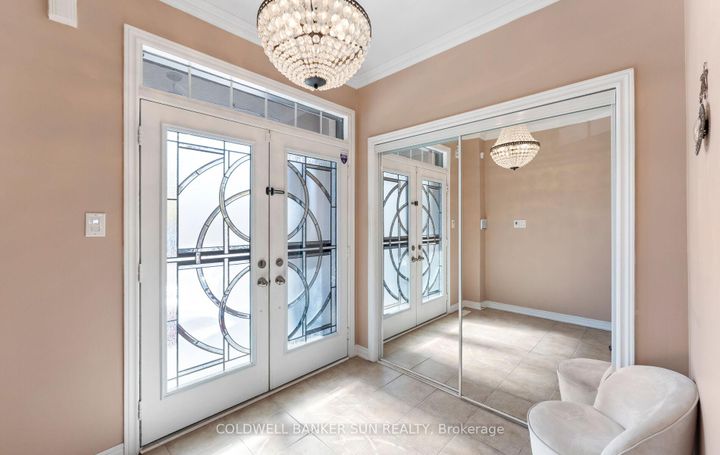 Photo 5 at 164 Canada Drive, Vellore Village, Vaughan