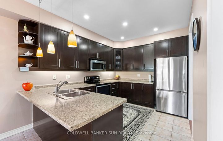 Photo 15 at 164 Canada Drive, Vellore Village, Vaughan