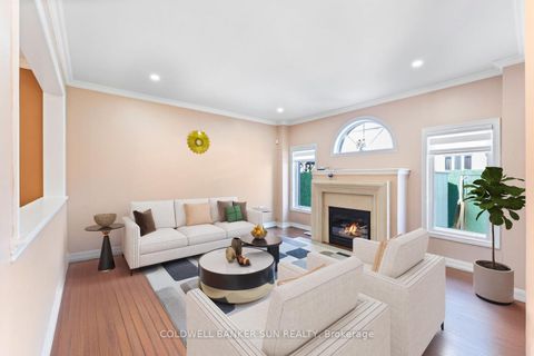 Photo 11 at 164 Canada Drive, Vellore Village, Vaughan