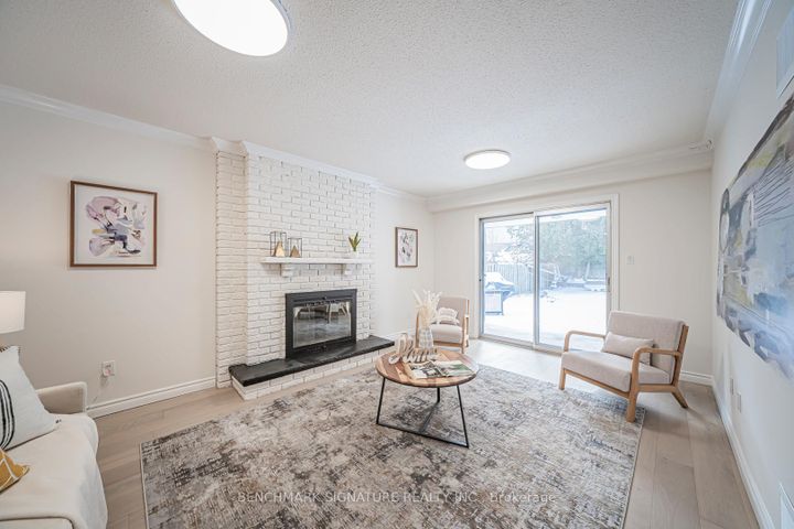 Photo 11 at 115 Simonston Boulevard, German Mills, Markham