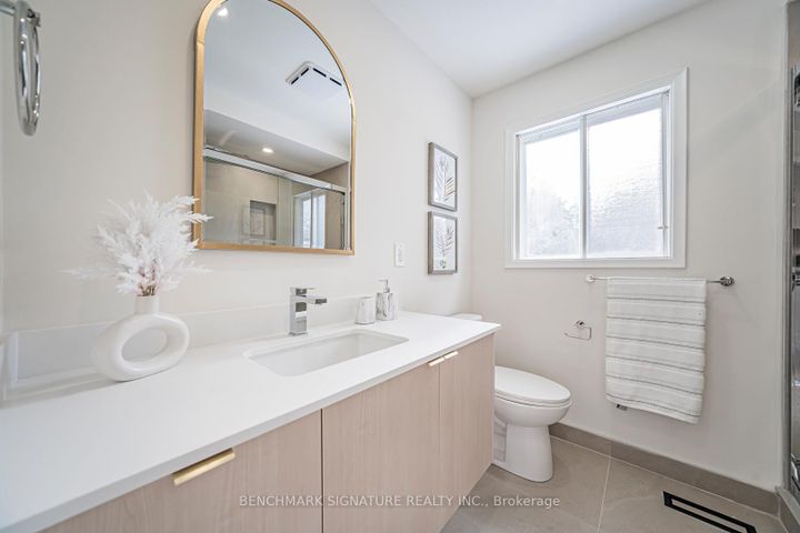 Photo 21 at 115 Simonston Boulevard, German Mills, Markham