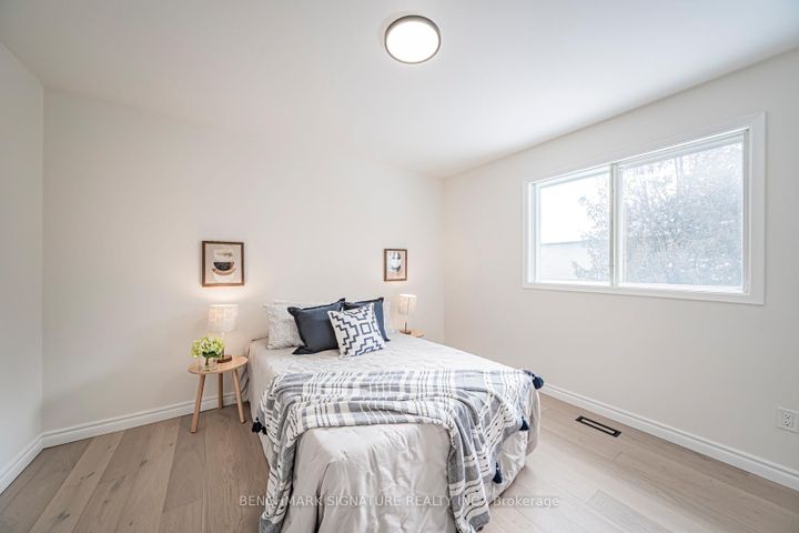 Photo 27 at 115 Simonston Boulevard, German Mills, Markham