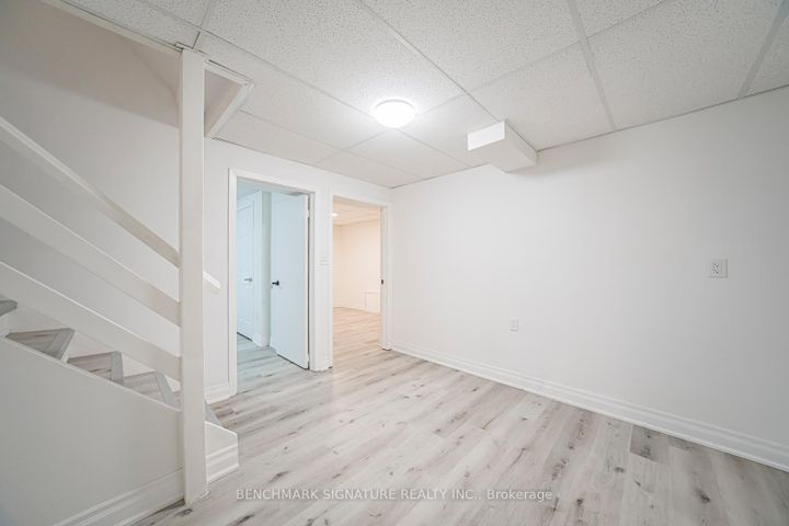 Photo 34 at 115 Simonston Boulevard, German Mills, Markham