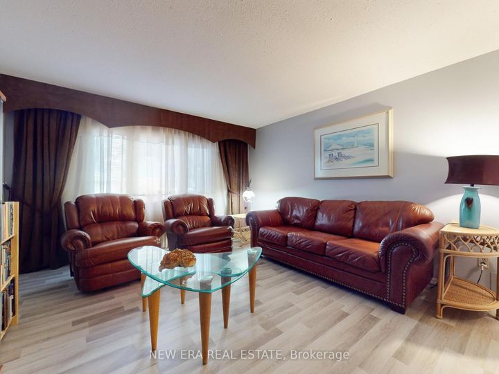 Photo 16 at 2669 Inlake Court, Meadowvale, Mississauga