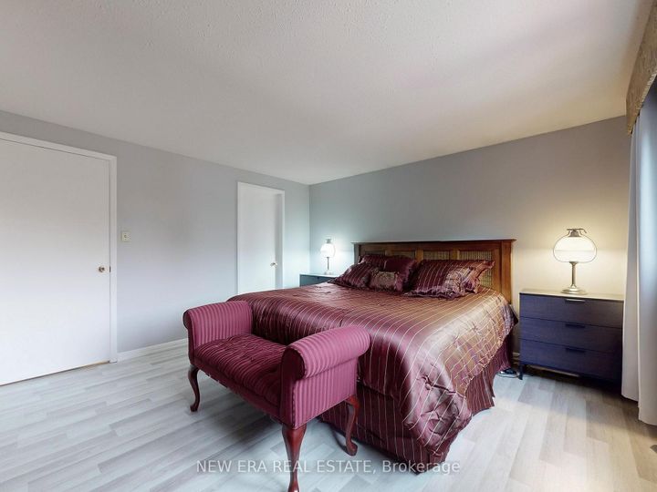 Photo 22 at 2669 Inlake Court, Meadowvale, Mississauga