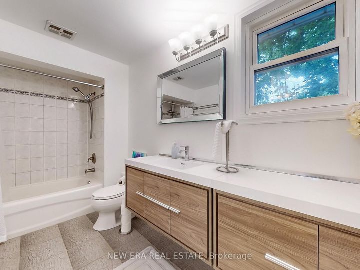 Photo 27 at 2669 Inlake Court, Meadowvale, Mississauga