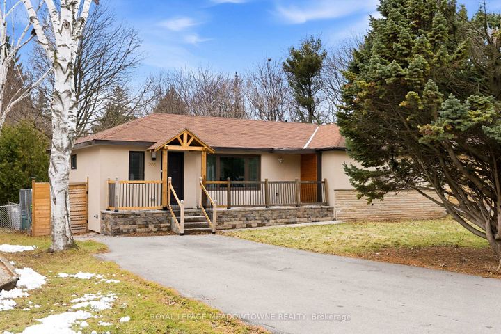 Photo 3 at 208 Glen Oak Drive, WO West, Oakville