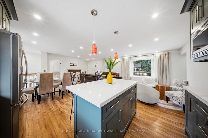 Photo 17 at 208 Glen Oak Drive, WO West, Oakville