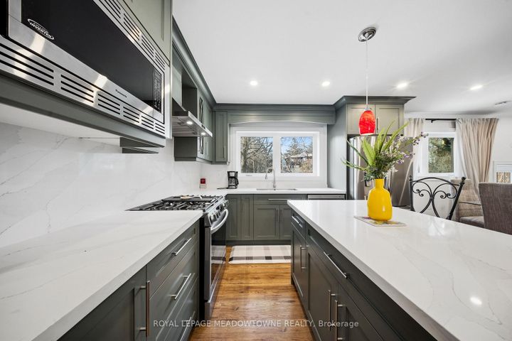 Photo 21 at 208 Glen Oak Drive, WO West, Oakville