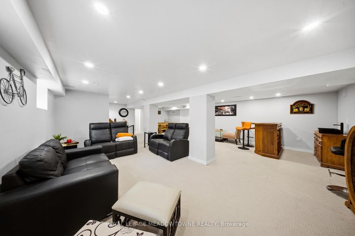 Photo 33 at 208 Glen Oak Drive, WO West, Oakville