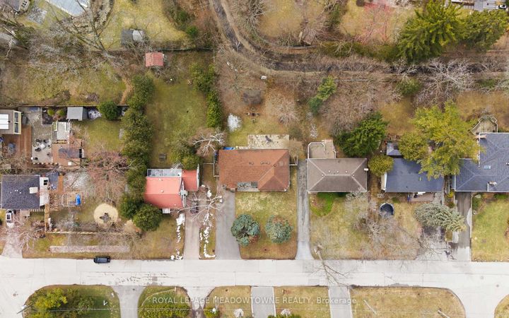 Photo 47 at 208 Glen Oak Drive, WO West, Oakville