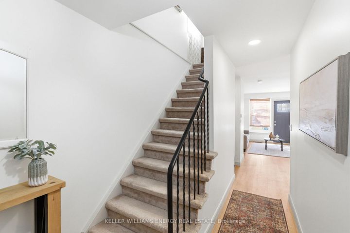 Photo 5 at 520 Minto Court, O'Neill, Oshawa