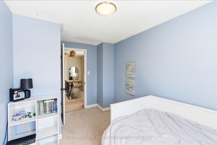 Photo 18 at 520 Minto Court, O'Neill, Oshawa