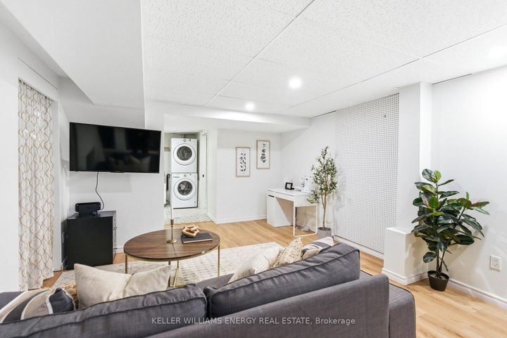 Photo 29 at 520 Minto Court, O'Neill, Oshawa