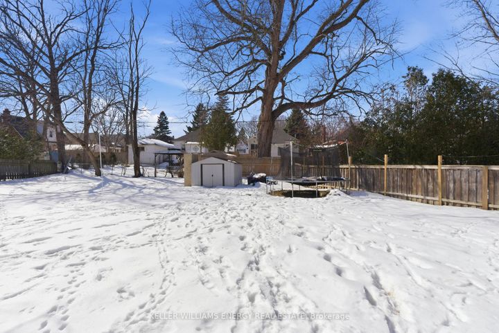 Photo 36 at 520 Minto Court, O'Neill, Oshawa