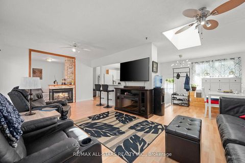 Photo 17 at 40 Riverglen Drive, Keswick South, Georgina