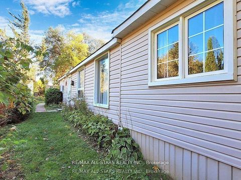 Photo 33 at 40 Riverglen Drive, Keswick South, Georgina