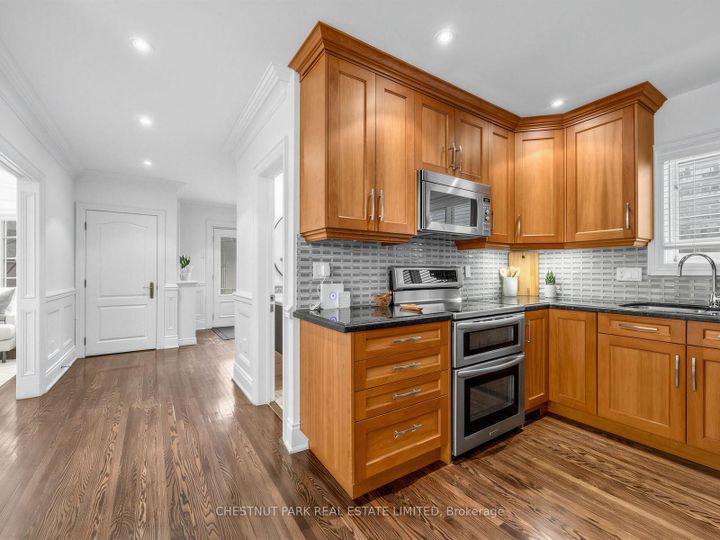 Photo 10 at 122 Randolph Road, Leaside, Toronto