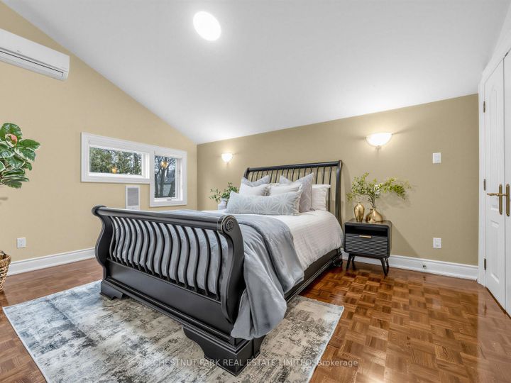 Photo 14 at 122 Randolph Road, Leaside, Toronto