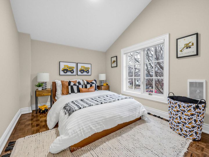 Photo 18 at 122 Randolph Road, Leaside, Toronto