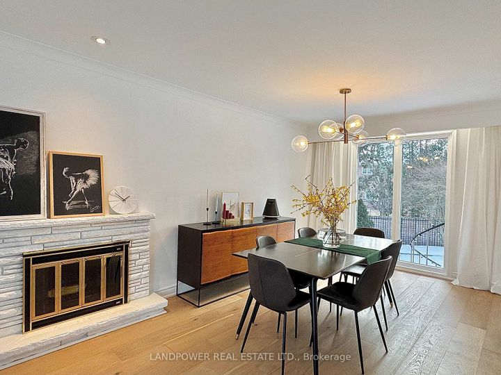 Photo 2 at 9 Alderdale Court, Don Mills, Toronto