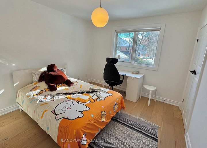 Photo 8 at 9 Alderdale Court, Don Mills, Toronto