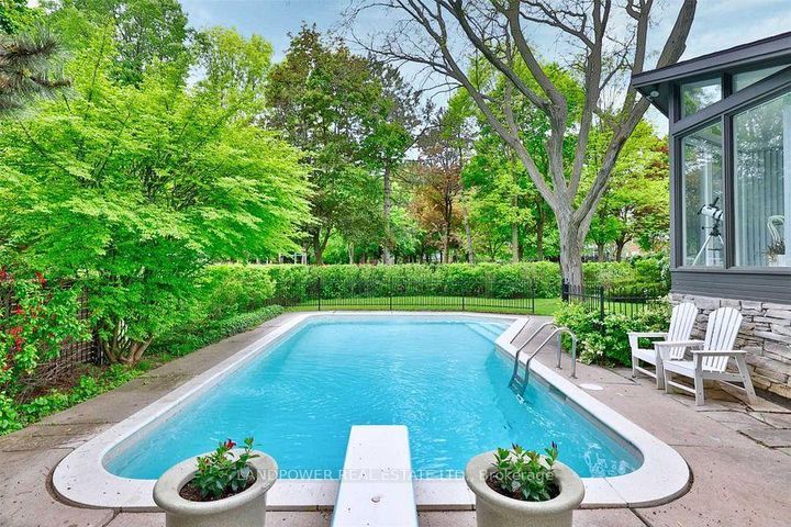 Photo 15 at 9 Alderdale Court, Don Mills, Toronto