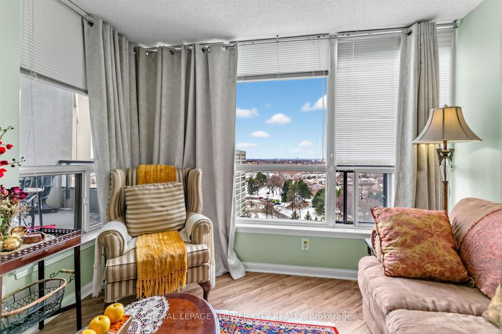 Photo 10 at 1208 - 10 Laurelcrest Street, Queen Street Corridor, Brampton