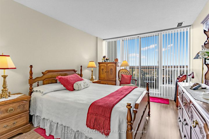 Photo 17 at 1208 - 10 Laurelcrest Street, Queen Street Corridor, Brampton