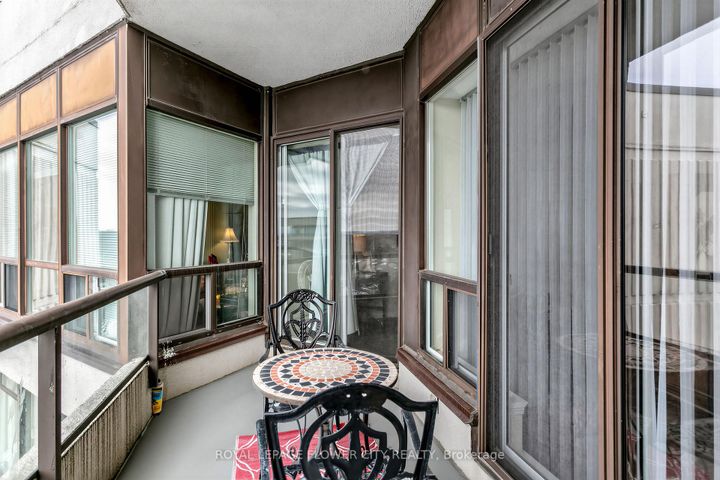 Photo 21 at 1208 - 10 Laurelcrest Street, Queen Street Corridor, Brampton