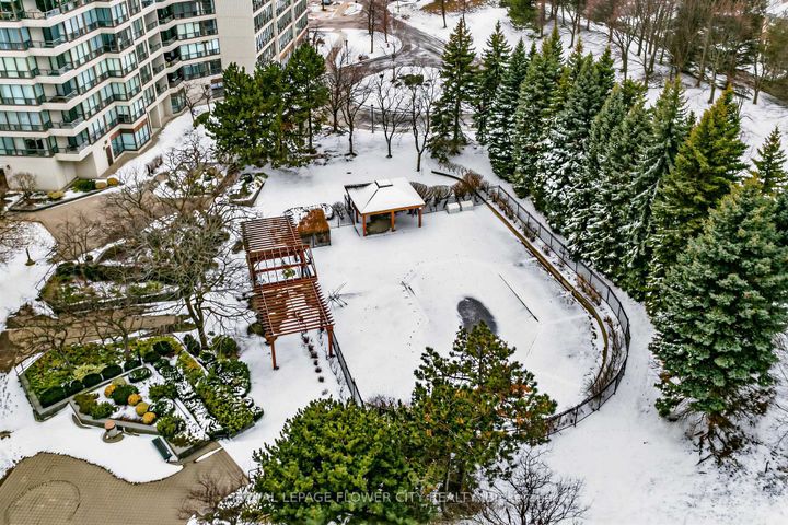 Photo 23 at 1208 - 10 Laurelcrest Street, Queen Street Corridor, Brampton