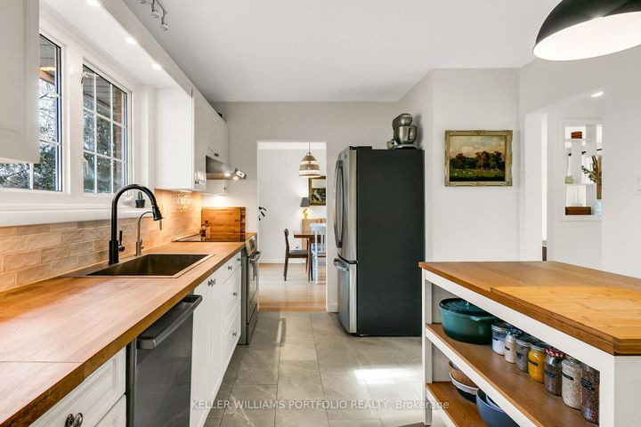 Photo 14 at 88 Sabrina Dr Drive, Richview, Toronto