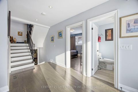 Photo 25 at 18 Winsdale Road, Markland Wood, Toronto