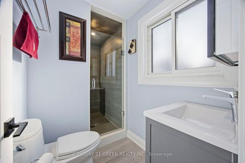 Photo 26 at 18 Winsdale Road, Markland Wood, Toronto