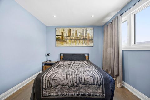 Photo 28 at 18 Winsdale Road, Markland Wood, Toronto