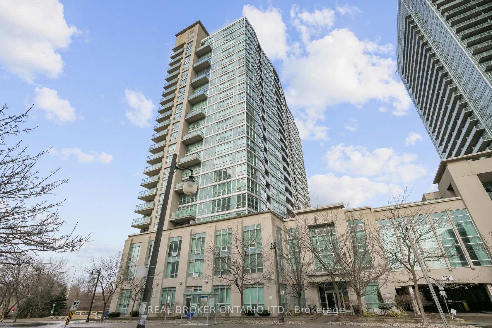 608 - 185 Legion Road N, Mimico, Toronto photo number 2