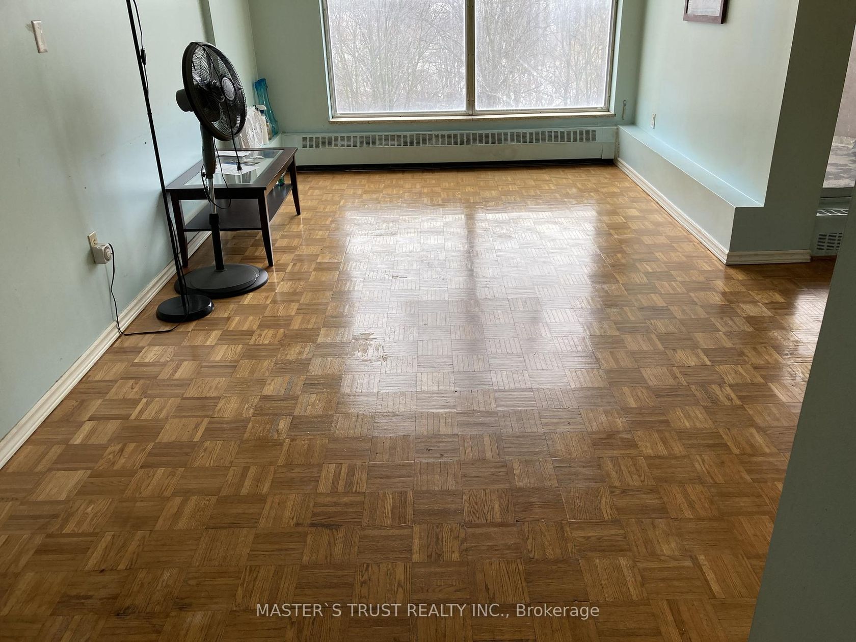 509 - 345 Driftwood Avenue, Black Creek, Toronto by Loree Meneguzzi Real Estate 509 - 345 Driftwood Avenue, Black Creek, Toronto