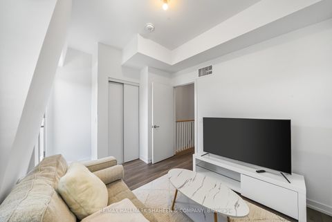 Photo 33 at 84B Tisdale Avenue, Victoria Village, Toronto