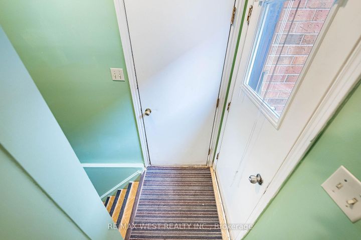 Photo 22 at 81 Vera St Street, East Woodbridge, Vaughan