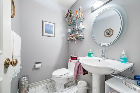 Photo 19 at 81 Vera St Street, East Woodbridge, Vaughan