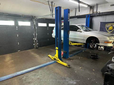 Photo 6 at 1610 Military Trail, Centennial Scarborough, Toronto