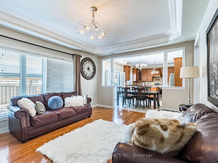 Photo 15 at 9 Pepperbush Road, Bram East, Brampton