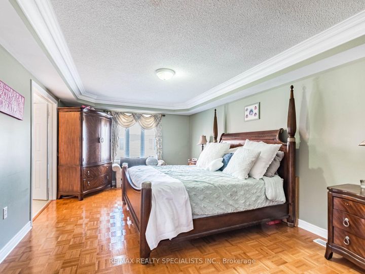 Photo 27 at 9 Pepperbush Road, Bram East, Brampton