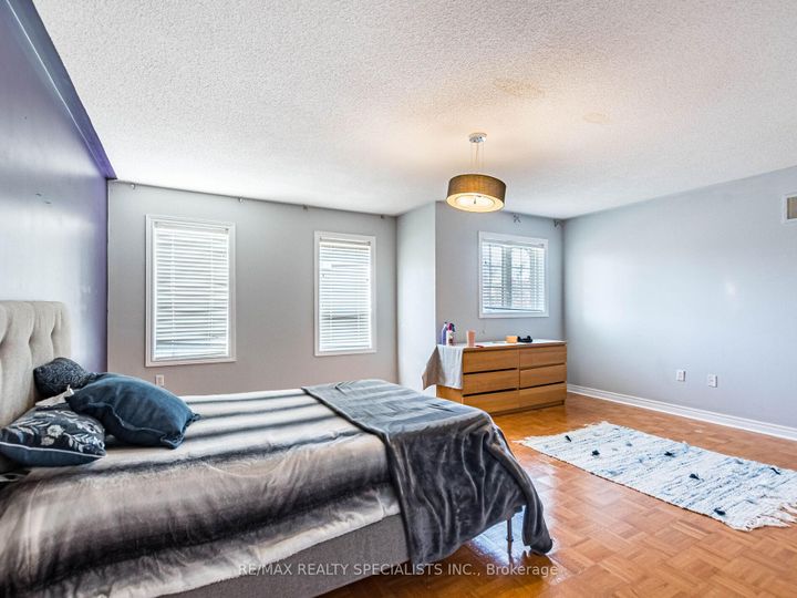 Photo 35 at 9 Pepperbush Road, Bram East, Brampton