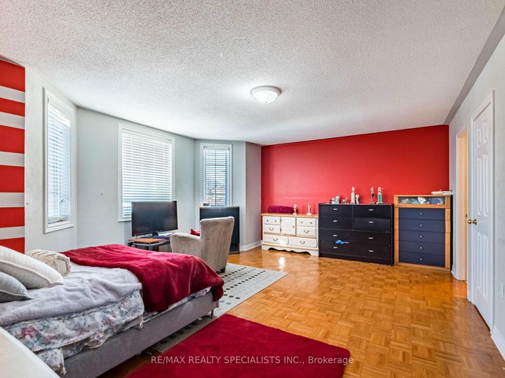 Photo 37 at 9 Pepperbush Road, Bram East, Brampton