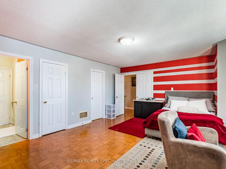 Photo 38 at 9 Pepperbush Road, Bram East, Brampton