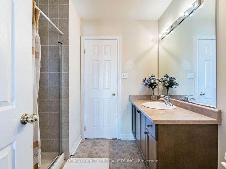 Photo 42 at 9 Pepperbush Road, Bram East, Brampton