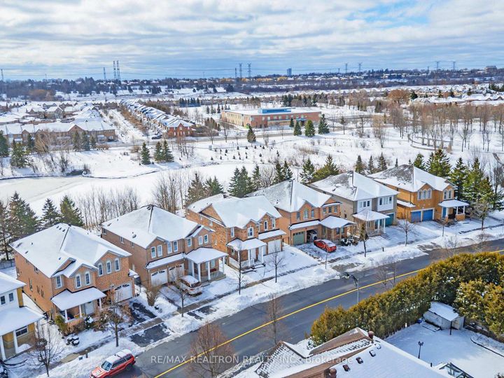 Photo 4 at 297 Castan Avenue, South Unionville, Markham