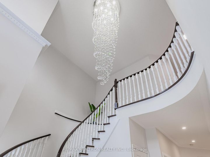 Photo 5 at 297 Castan Avenue, South Unionville, Markham